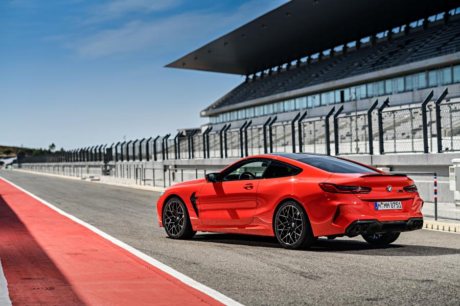  BMW M8 Competition Coupe (F92) 2019 года  (UK) (фото 6 из 157)